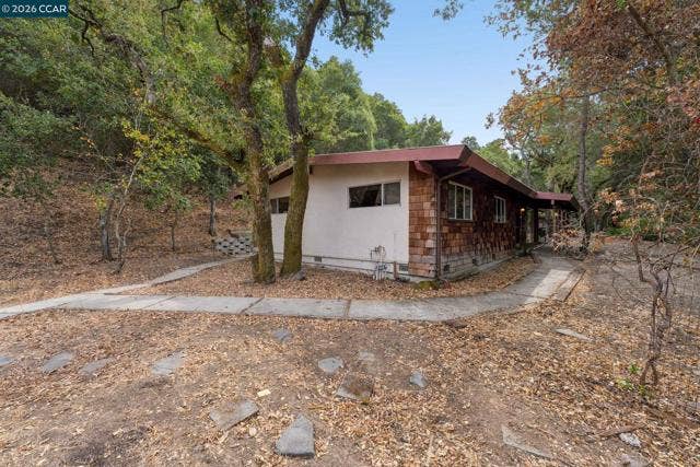 3471 Springhill Rd, Lafayette, CA 94549 3471 Springhill Rd, Lafayette, CA 94549