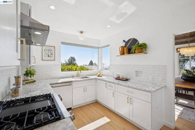748 KEELER AVE, Berkeley, CA 94708 748 KEELER AVE, Berkeley, CA 94708