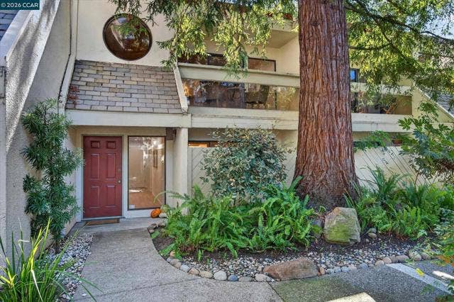 190 Cleaveland Rd, #16, Pleasant Hill, CA 94523