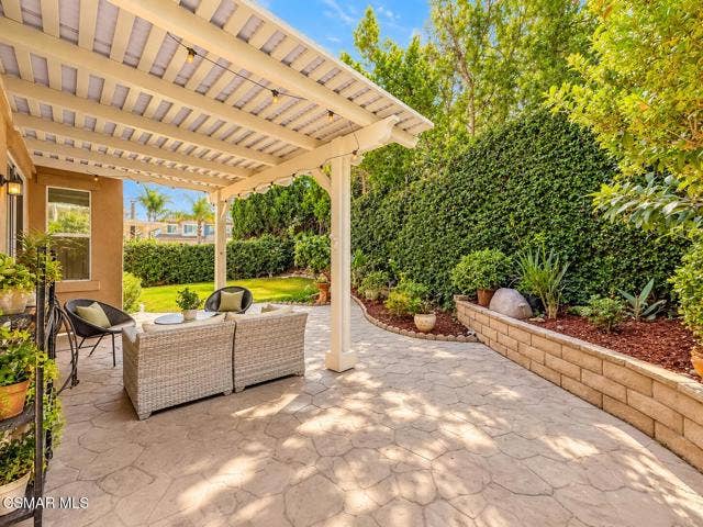 Bright Backyard Pergola Garden Retreat