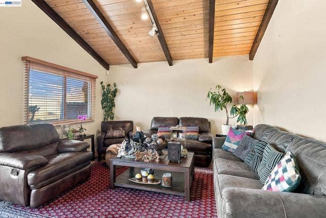 22 John Glenn Cir, Daly City, CA 94015 22 John Glenn Cir, Daly City, CA 94015