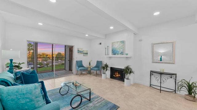 1812 FAIRWAY CIR, San Marcos, CA 92078 1812 FAIRWAY CIR, San Marcos, CA 92078