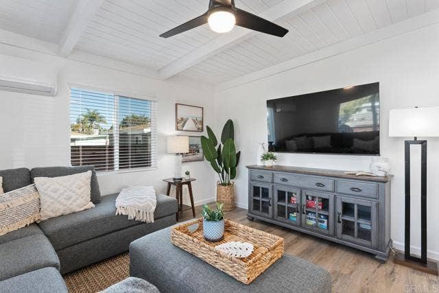 245 Hemlock AVE, Carlsbad, CA 92008