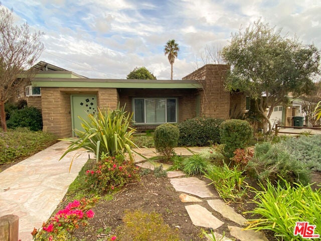 Property photo for 876 CENTER Street, El Segundo, CA