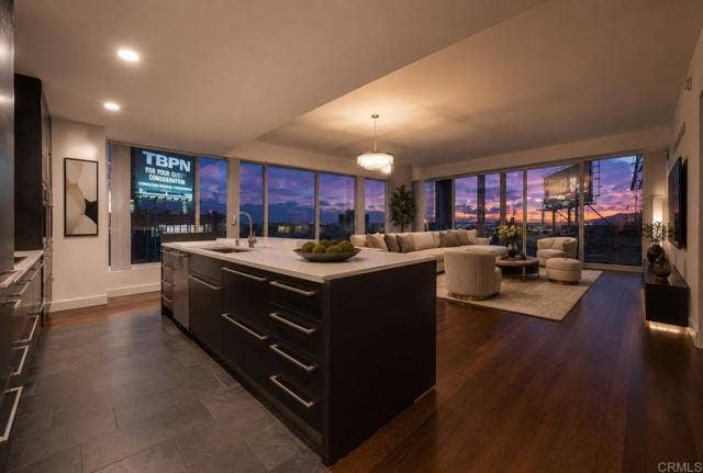 Property photo for 6250 Hollywood BLVD, #12H, Los Angeles, CA