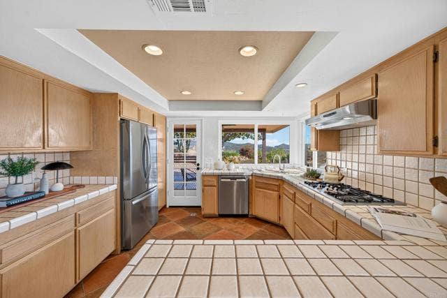 13703 Little Pond RD, Valley Center, CA 92082
