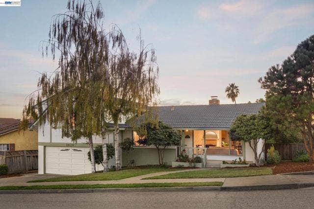 3636 Arcadian Dr, Castro Valley, CA 94546
