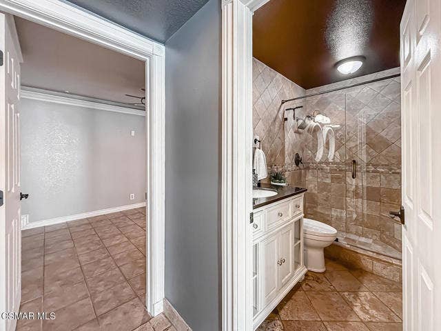 dGuest Bath1