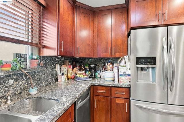 22 John Glenn Cir, Daly City, CA 94015 22 John Glenn Cir, Daly City, CA 94015