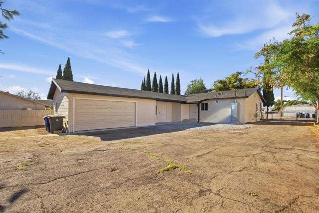 73 Oxford ST, Chula Vista, CA 91911