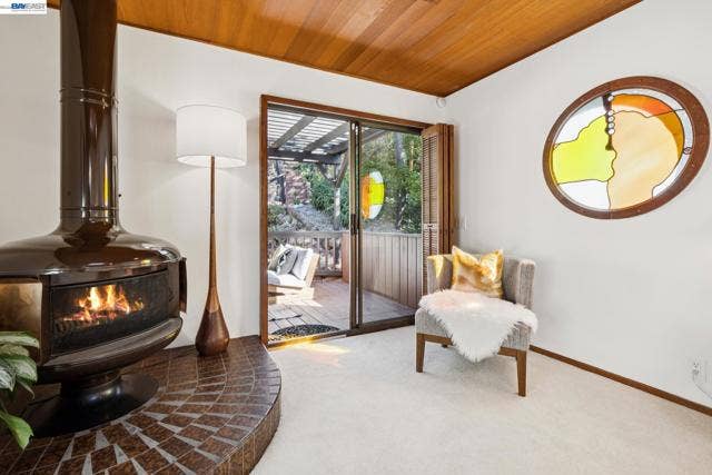 1085 STERLING AVE, Berkeley, CA 94708 1085 STERLING AVE, Berkeley, CA 94708