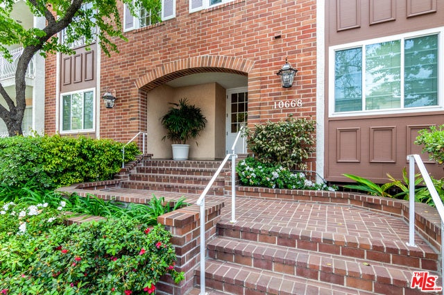 Property photo for 10668 EASTBORNE Avenue, #201, Los Angeles, CA