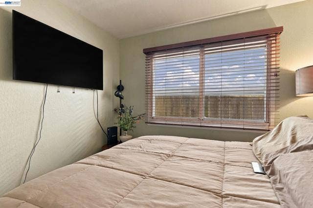 22 John Glenn Cir, Daly City, CA 94015 22 John Glenn Cir, Daly City, CA 94015