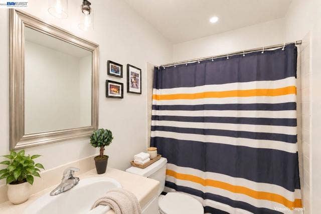 2 Panoramic Way, #105, Berkeley, CA 94704 2 Panoramic Way, #105, Berkeley, CA 94704