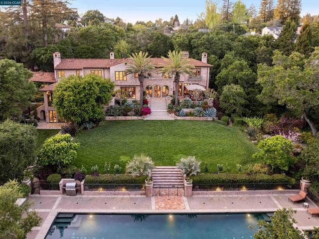 Property photo for 280 Indian Rd, Piedmont, CA