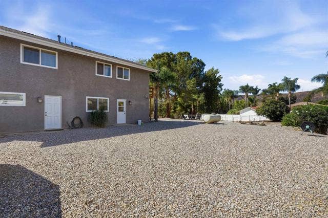 16706 Arena Dr, Ramona, CA 92065
