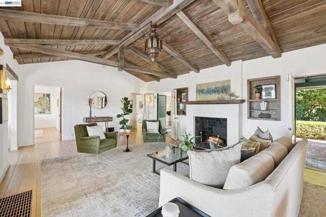748 KEELER AVE, Berkeley, CA 94708 748 KEELER AVE, Berkeley, CA 94708
