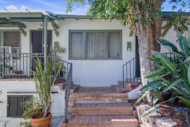 Property photo for 3214 Descanso DR, Los Angeles, CA