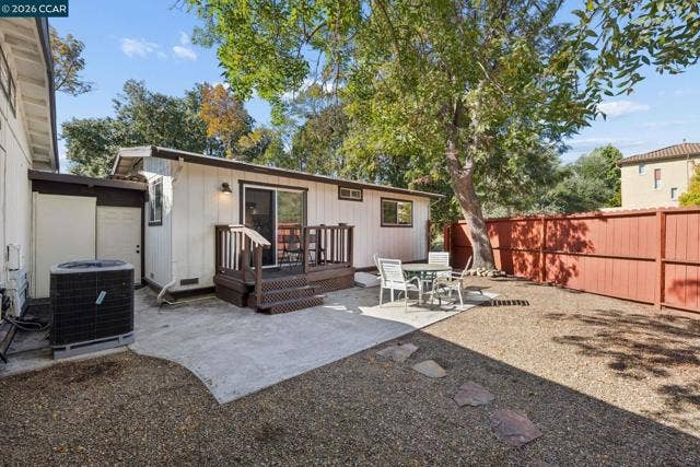 2759 Warner Ln, Pleasant Hill, CA 94523