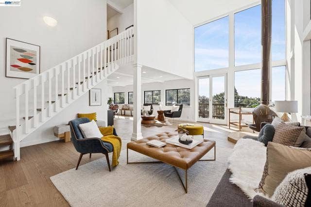 1085 STERLING AVE, Berkeley, CA 94708 1085 STERLING AVE, Berkeley, CA 94708