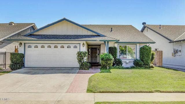 Property photo for 11546 Wyandotte ST, Los Angeles, CA
