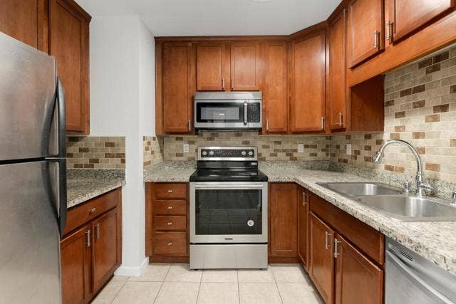 1350 N Escondido Blvd, #44, Escondido, CA 92026