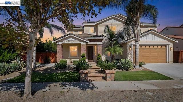 TWILIGHT FRONT HOME