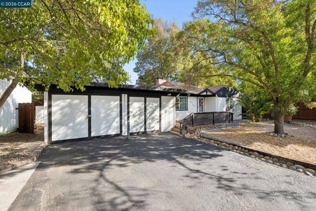 2759 Warner Ln, Pleasant Hill, CA 94523