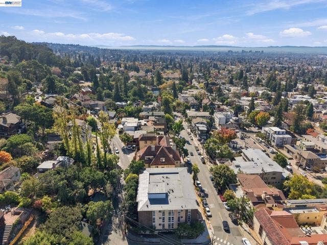 2 Panoramic Way, #105, Berkeley, CA 94704 2 Panoramic Way, #105, Berkeley, CA 94704