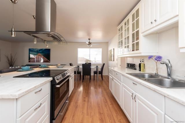Property photo for 2870 Caulfield Dr, San Diego, CA