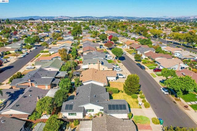 25825 Belhaven St, Hayward, CA 94545 25825 Belhaven St, Hayward, CA 94545