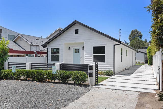 Property photo for 723 Chestnut AVE, Los Angeles, CA