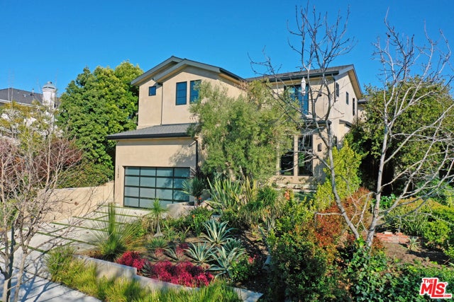 Property photo for 10560 Rountree Road, Los Angeles, CA