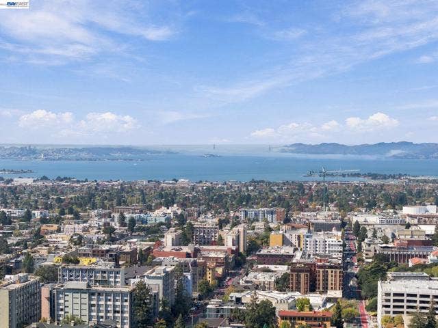 2 Panoramic Way, #105, Berkeley, CA 94704 2 Panoramic Way, #105, Berkeley, CA 94704