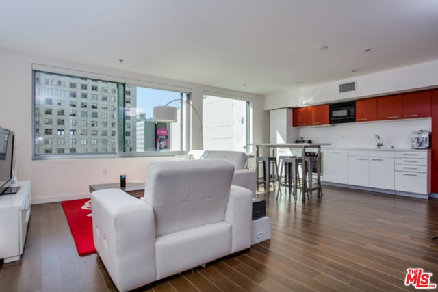Property photo for 901 S Flower Street, #513, Los Angeles, CA