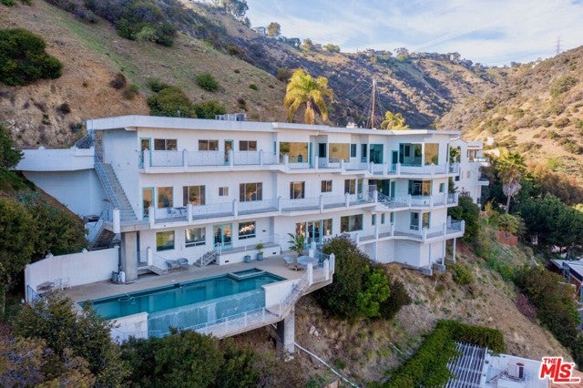 Property photo for 2000 Wattles Drive, Los Angeles, CA