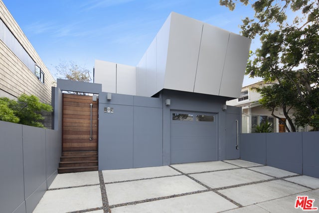 Property photo for 662 Navy Street, Santa Monica, CA