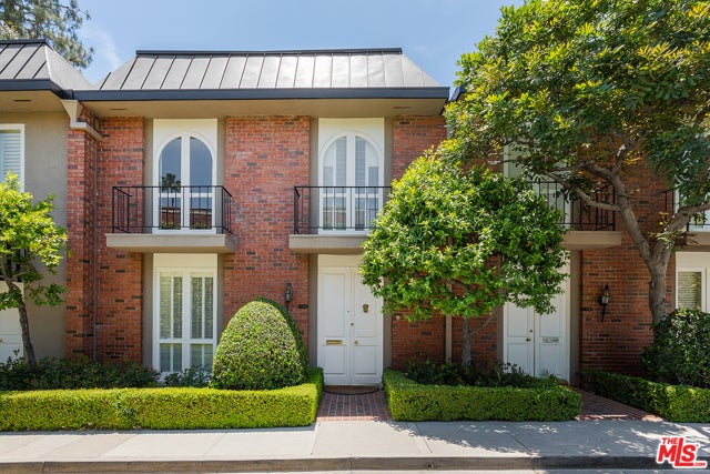 Property photo for 1139 S Orange Grove Boulevard, Pasadena, CA