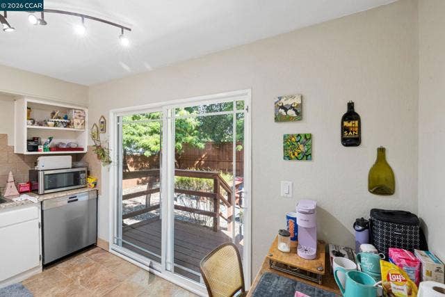 2759 Warner Ln, Pleasant Hill, CA 94523
