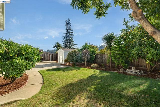 3636 Arcadian Dr, Castro Valley, CA 94546