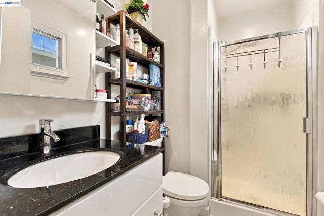 22 John Glenn Cir, Daly City, CA 94015 22 John Glenn Cir, Daly City, CA 94015