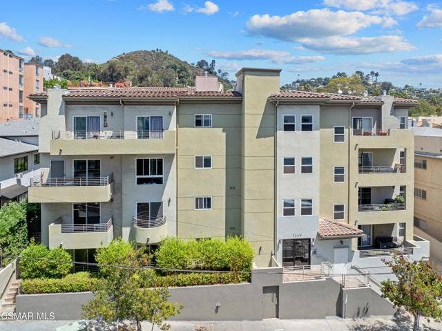 Property photo for 7249 Franklin AVE, #305, Los Angeles, CA