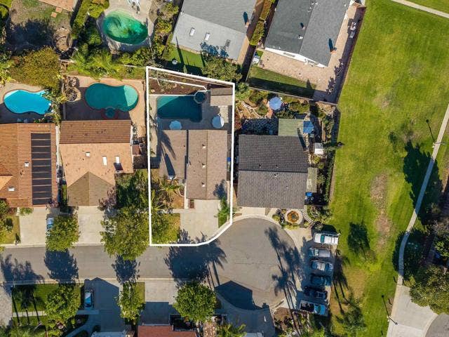 1021 Sparrow CT, San Marcos, CA 92078