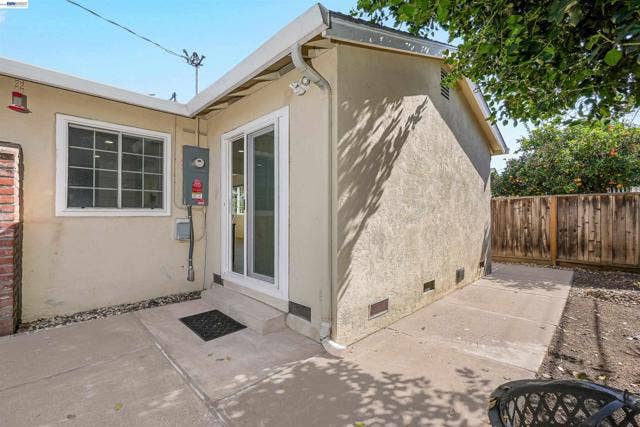 25825 Belhaven St, Hayward, CA 94545 25825 Belhaven St, Hayward, CA 94545