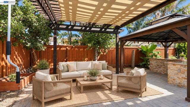 565 Fallsburg Court, Brentwood, CA 94513