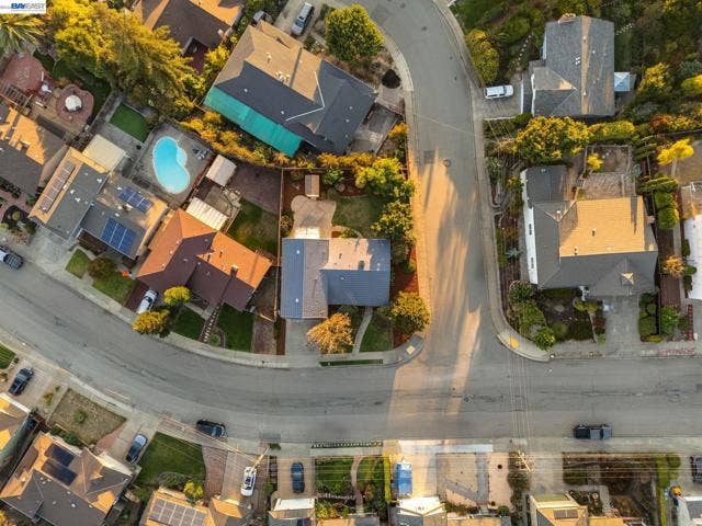 3636 Arcadian Dr, Castro Valley, CA 94546