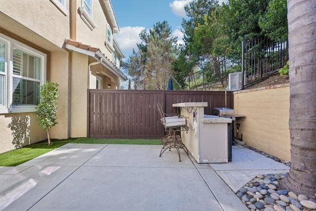 6977 Brass Pl, Carlsbad, CA 92009
