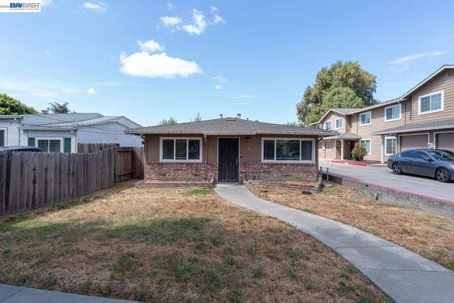 21743 #8 Princeton, Hayward, CA 94541