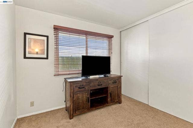 22 John Glenn Cir, Daly City, CA 94015 22 John Glenn Cir, Daly City, CA 94015