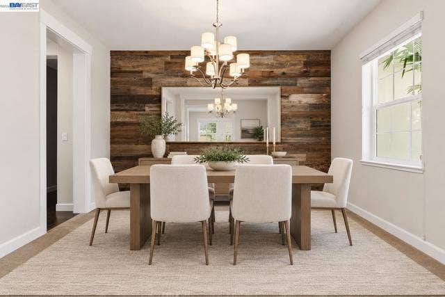 FORMAL DINING ROOM WITH ACCENT WALL